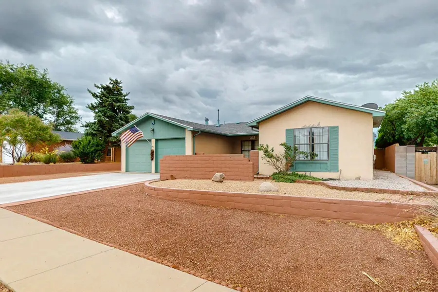 8718 Liberty Drive Ne, Albuquerque, NM 87109 - Image #2