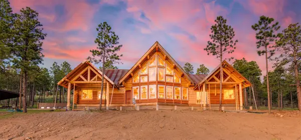 192 Llano De La Legua, Taos, NM 87571