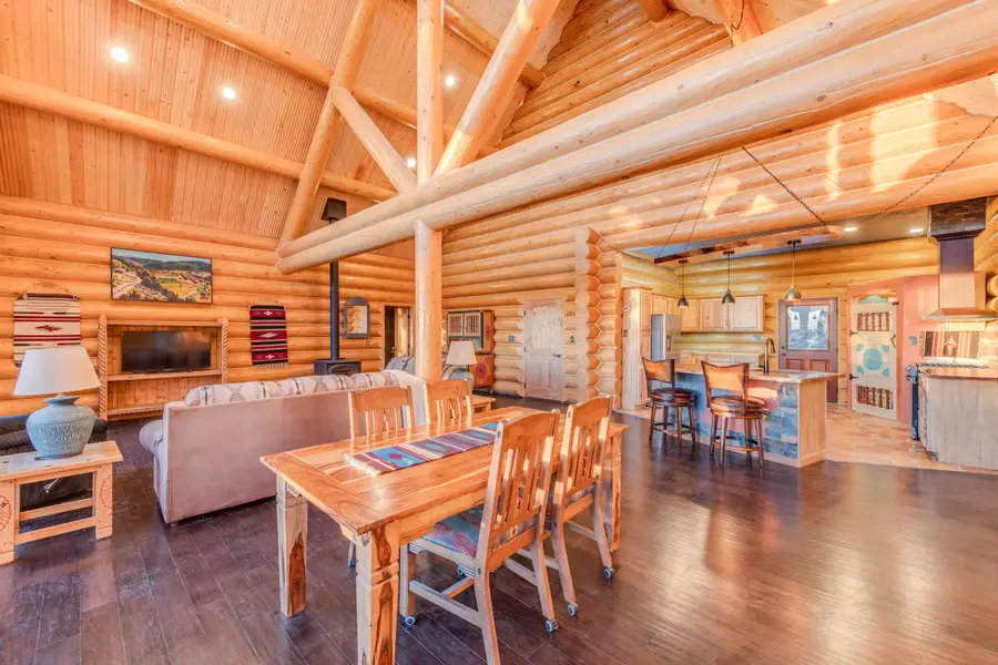 192 Llano De La Legua, Taos, NM 87571 - Image #3