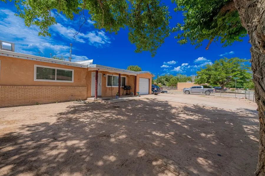 4001 Donald Road Sw, Albuquerque, NM 87105 - Image #2