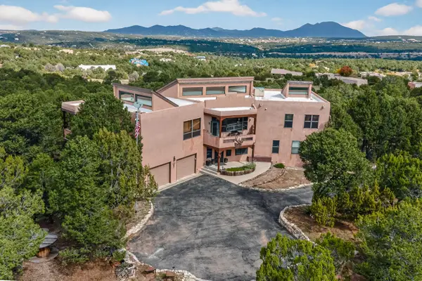 27 Paseo De Paz, Tijeras, NM 87059