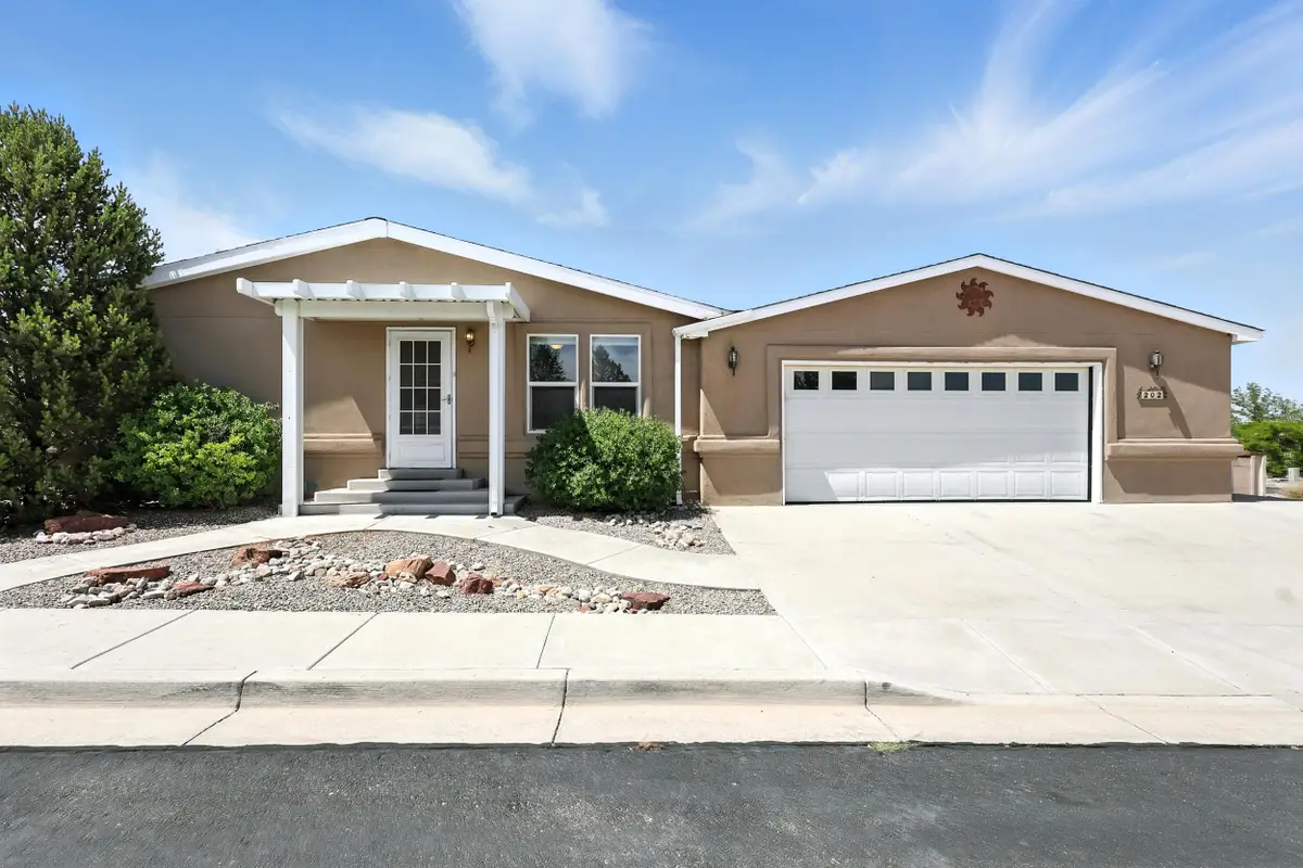 202 Sunrise Bluffs Drive, Belen, NM 87002 - Image #1