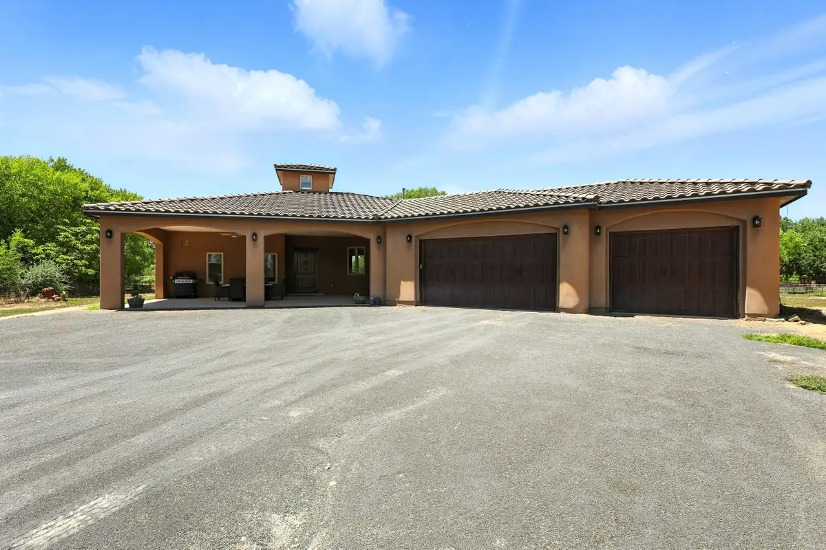 76 Otero Road, Los Lunas, NM 87031 - Image #1