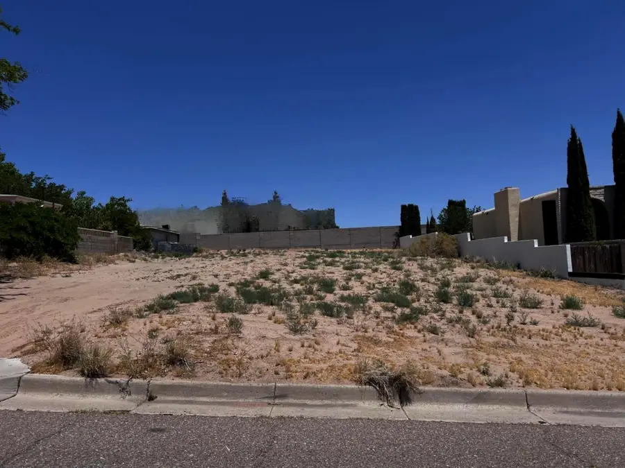 3837 Riverview Road Nw, Albuquerque, NM 87105 - Image #3