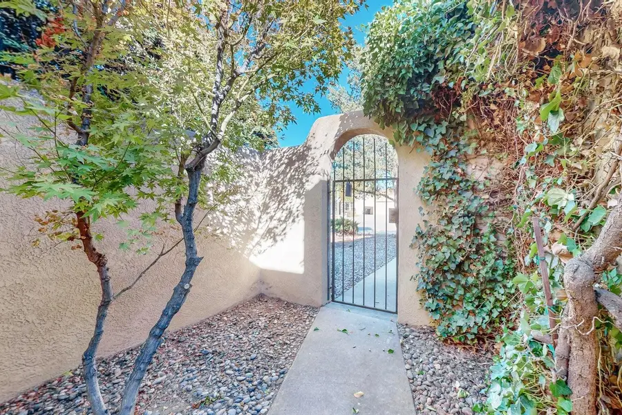 5813 Elmwood Drive Ne, Albuquerque, NM 87109 - Image #3