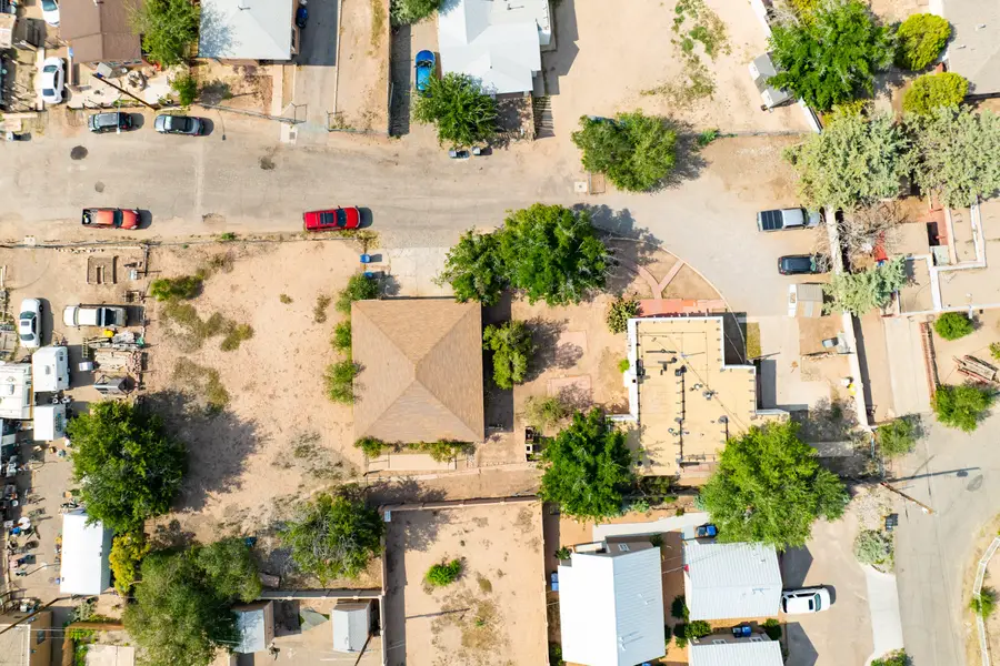 1716 Slate Avenue Nw, Albuquerque, NM 87104 - Image #2