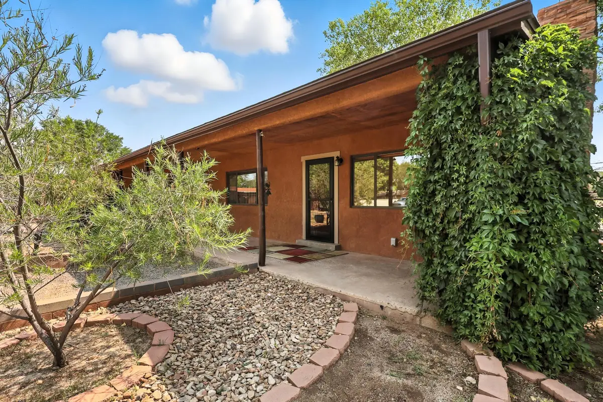 965 W Bosque Loop, Bosque Farms, NM 87068 - Image #1