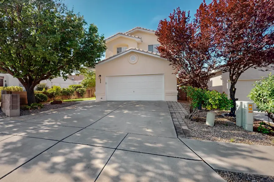 7352 Boxwood Avenue Ne, Albuquerque, NM 87113 - Image #2