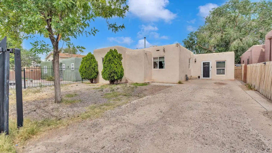 536 Mesilla Street Se, Albuquerque, NM 87108 - #3