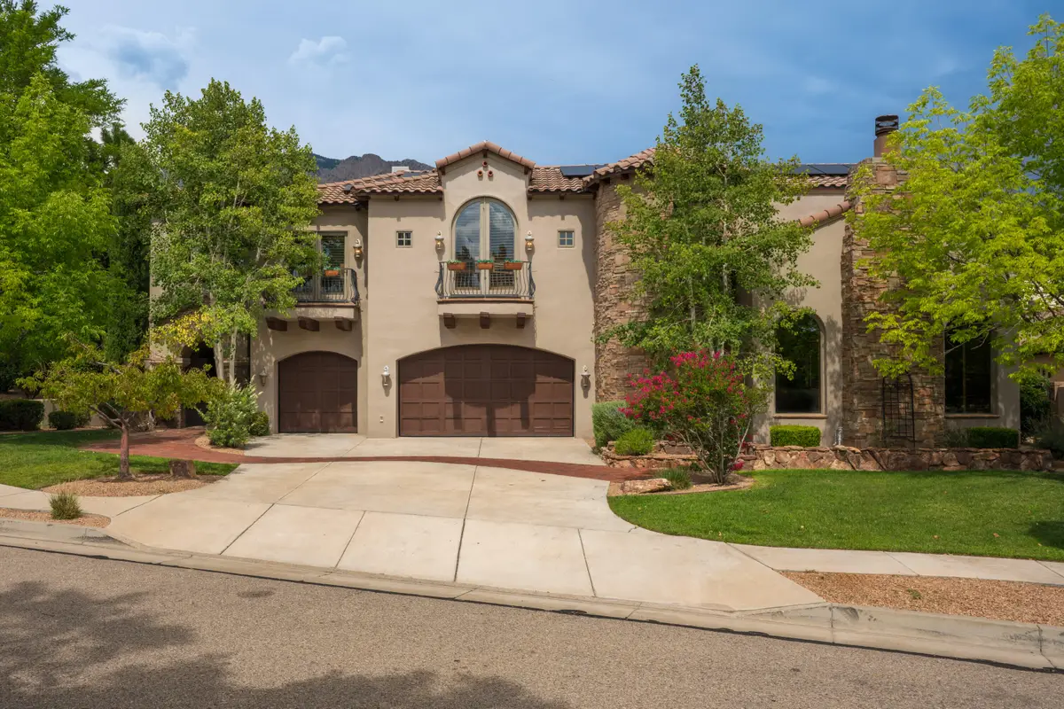 8820 Gypsy Drive Ne, Albuquerque, NM 87122 - Image #1