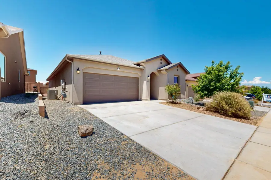 435 Adeline Avenue Sw, Los Lunas, NM 87031 - Image #3