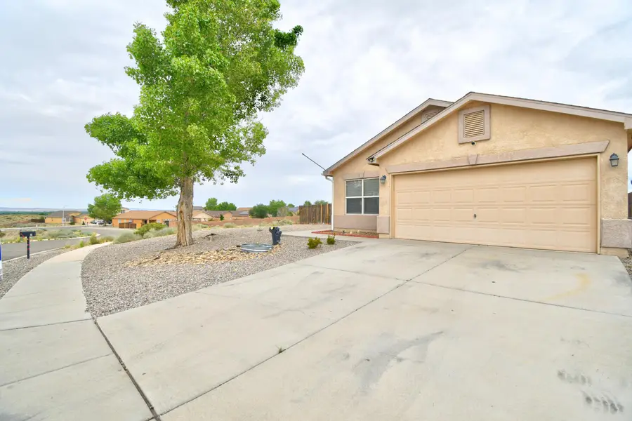 4 Avenida Sereno Place, Los Lunas, NM 87031 - Image #2