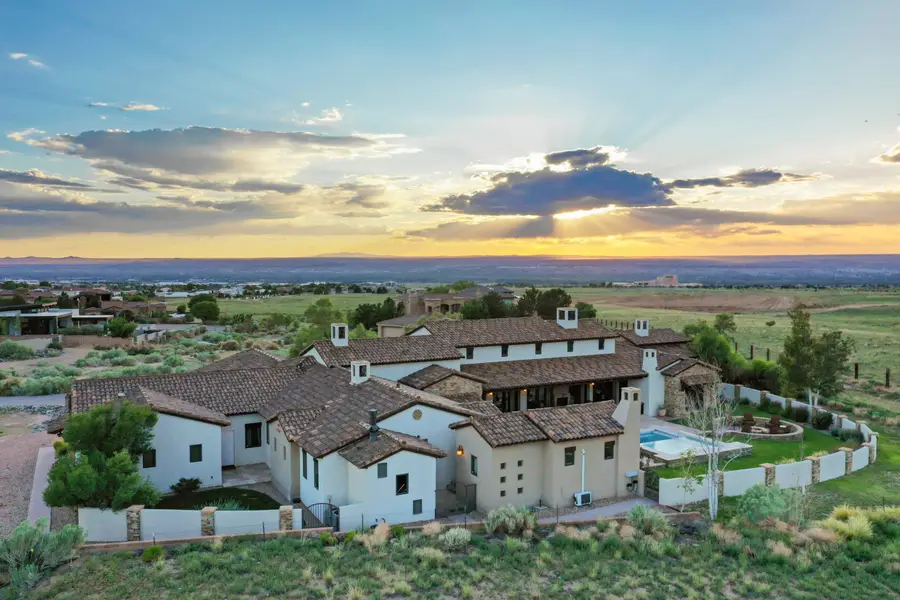 8906 Paramount Court Ne, Albuquerque, NM 87122 - Image #3