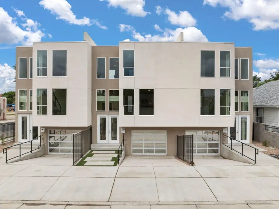 233 Stover Avenue Sw, Albuquerque, NM 87102 - Image #2