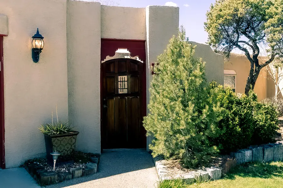 9404 Callaway Circle Ne, Albuquerque, NM 87111 - Image #2
