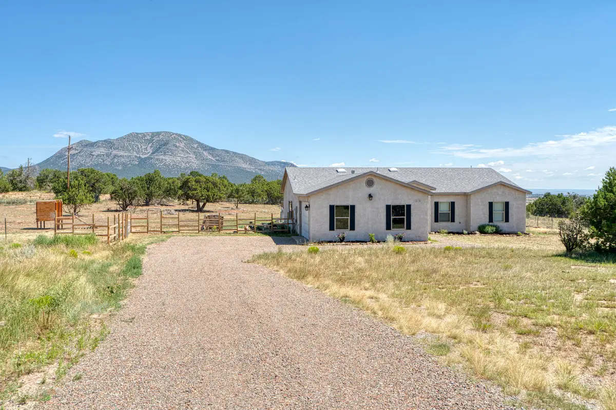 7 Majec Court, Edgewood, NM 87015 - Image #1