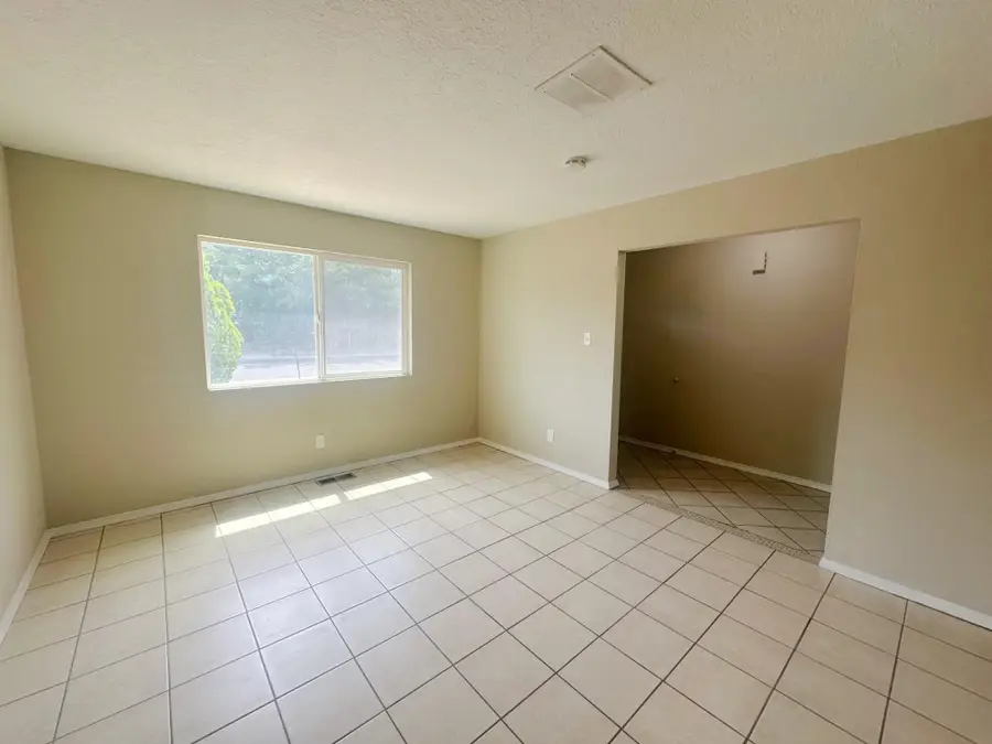 325 Verde Drive Sw, Los Lunas, NM 87031 - Image #3