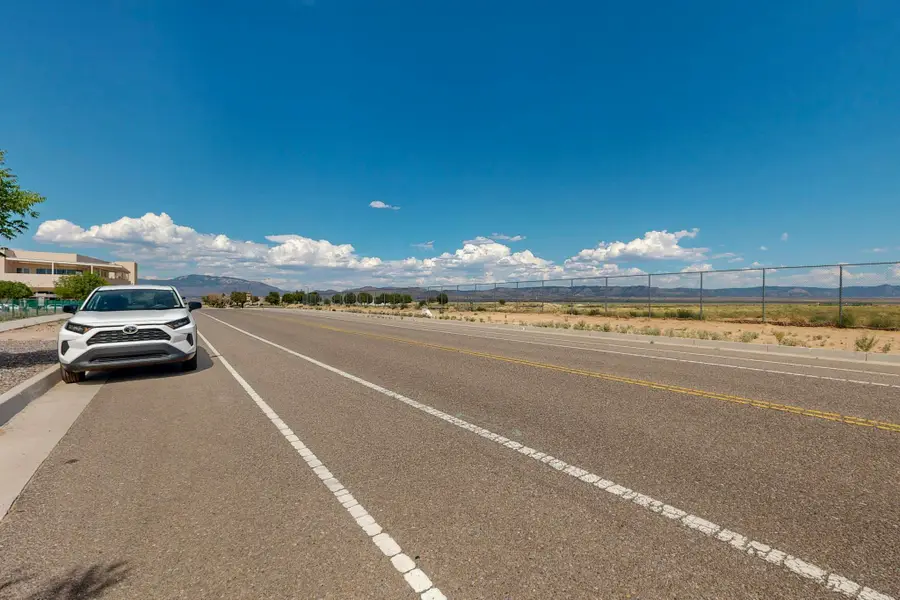 2635 Stryker Road Se, Albuquerque, NM 87106 - Image #3