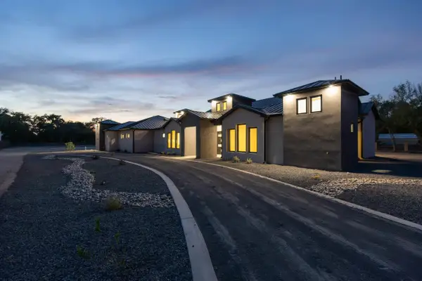 613 Valle Querido Court Nw, Albuquerque, NM 87114