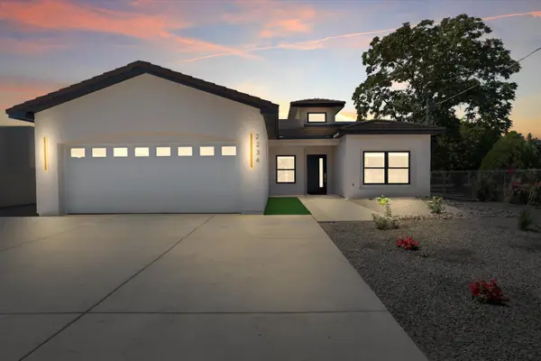2234 Hooper Road Sw, Albuquerque, NM 87105