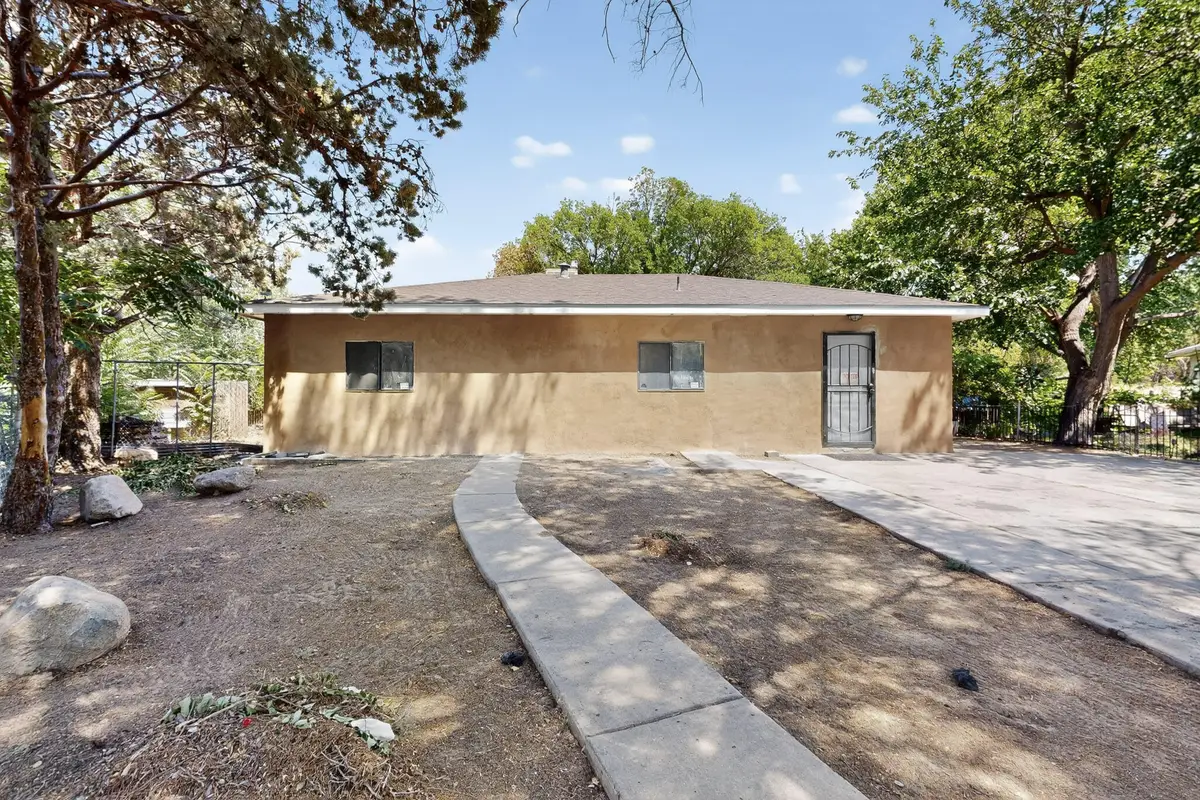 1160 Pine Court Se, Los Lunas, NM 87031 - Image #1