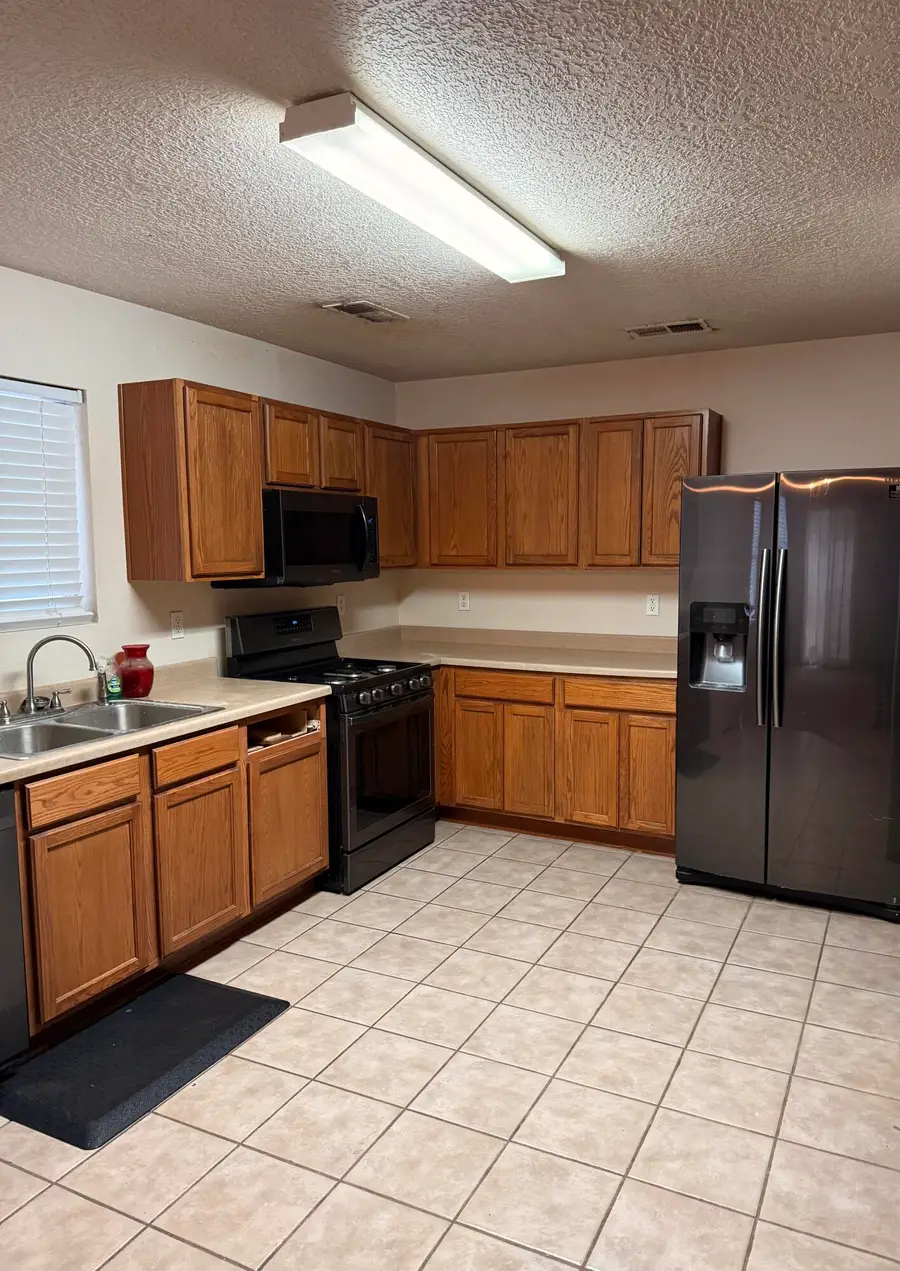 39 Avenida Jardin, Los Lunas, NM 87031 - Image #2