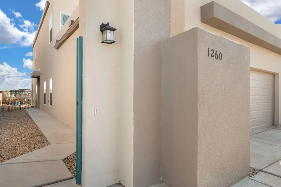 1260 Tierra Verde Loop, Los Lunas, NM 87031 - Image #3