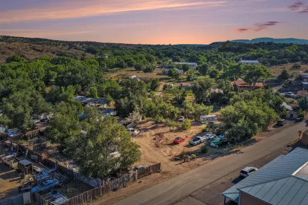 4 Paseo Los Pereas, Santa Fe, NM 87507