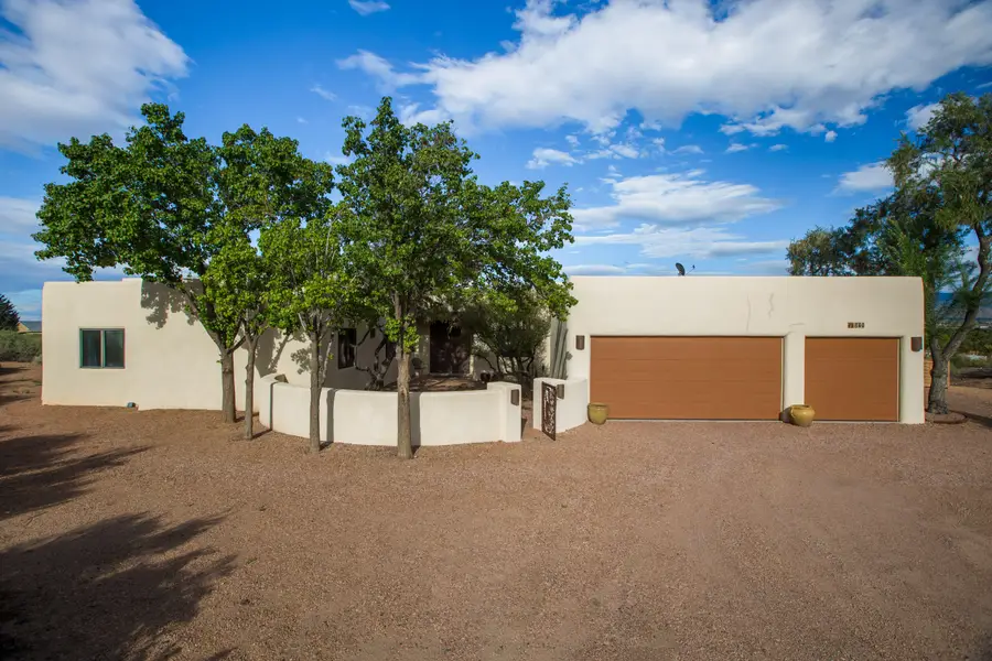 840 Alamos Road, Corrales, NM 87048 - Image #2