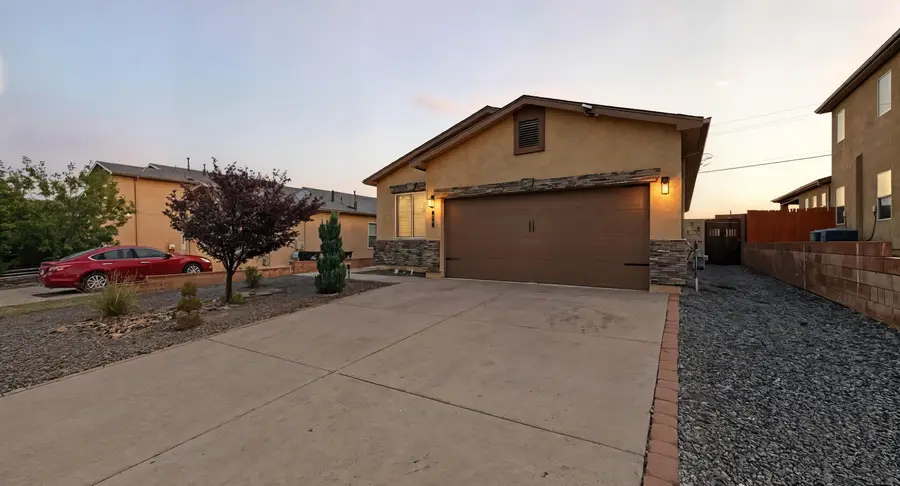 25 Vista Del Cerro Drive, Los Lunas, NM 87031 - Image #2