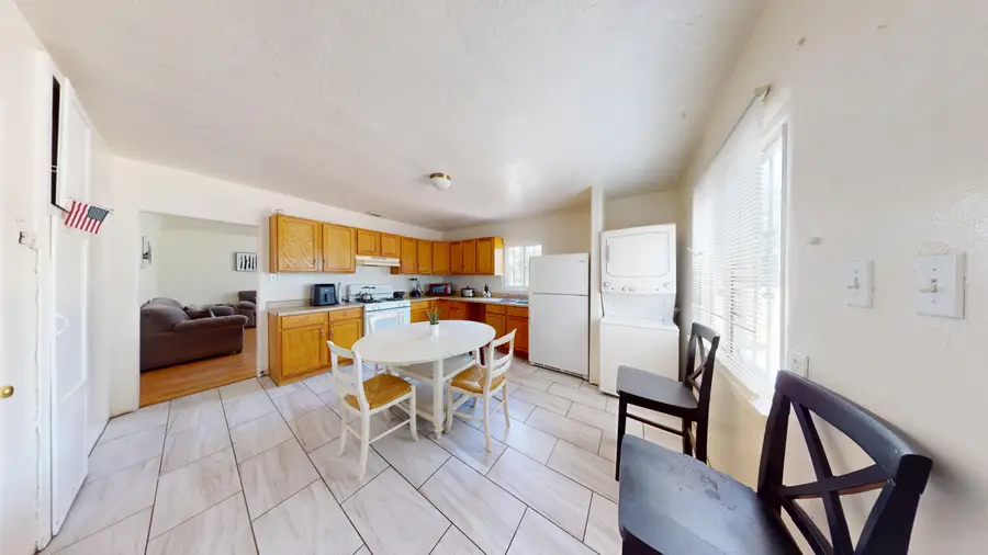 330 Charleston Street Ne, Albuquerque, NM 87108 - Image #2