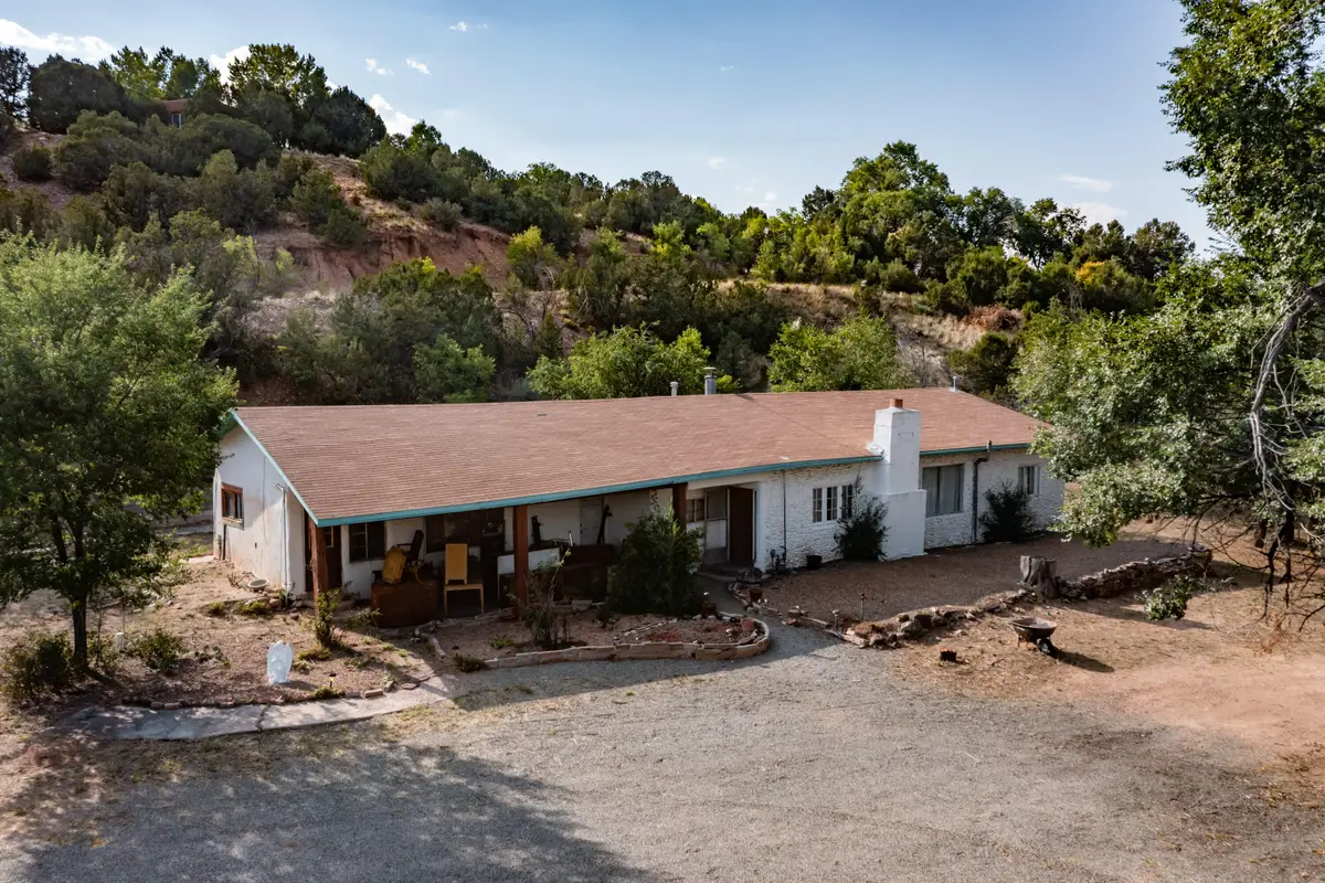 20B Glowing Star Road, Santa Fe, NM 87506 - Image #1