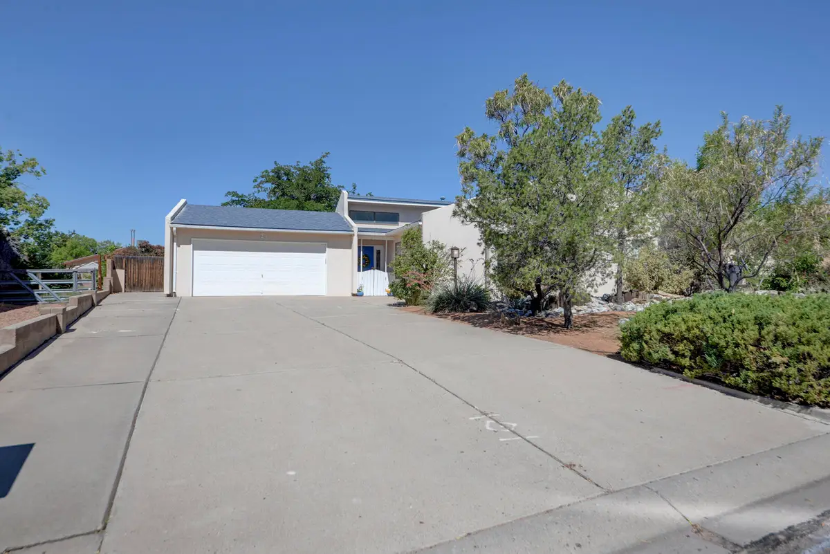 2775 Pinewood Drive Se, Rio Rancho, NM 87124 - Image #1