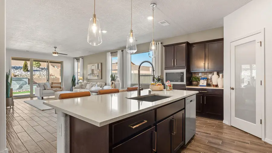 6715 Clayton Drive Ne, Rio Rancho, NM 87144 - Image #3