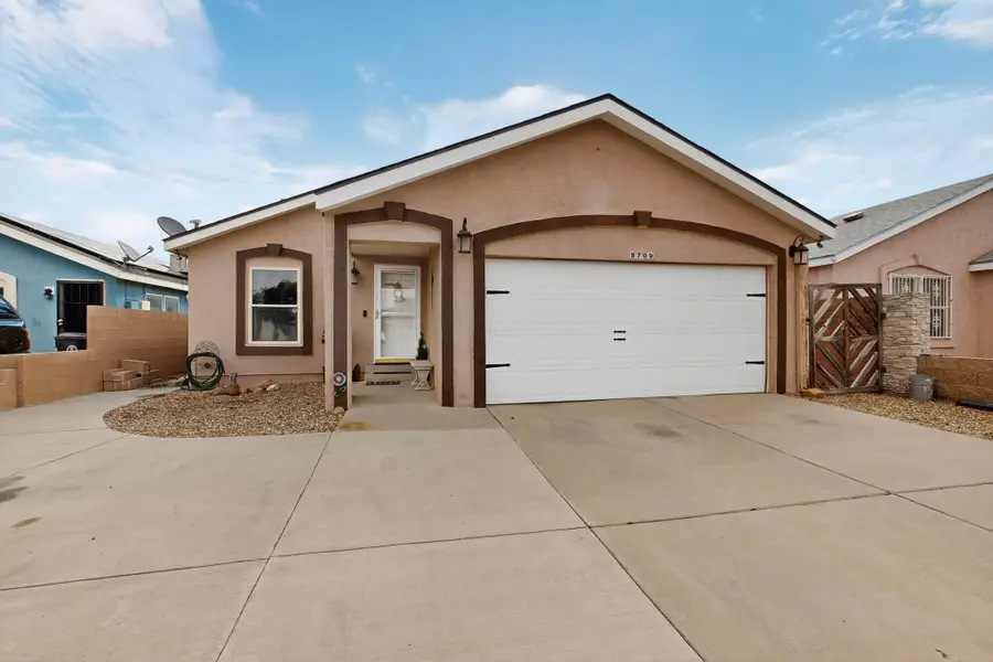 8709 Odin Road Sw, Albuquerque, NM 87121 - Image #3