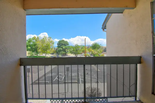 4601 Carlisle Boulevard Ne #D16, Albuquerque, NM 87109