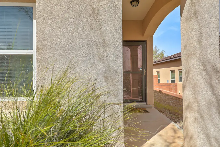 5679 Cold Creek Avenue Nw, Albuquerque, NM 87114 - Image #2