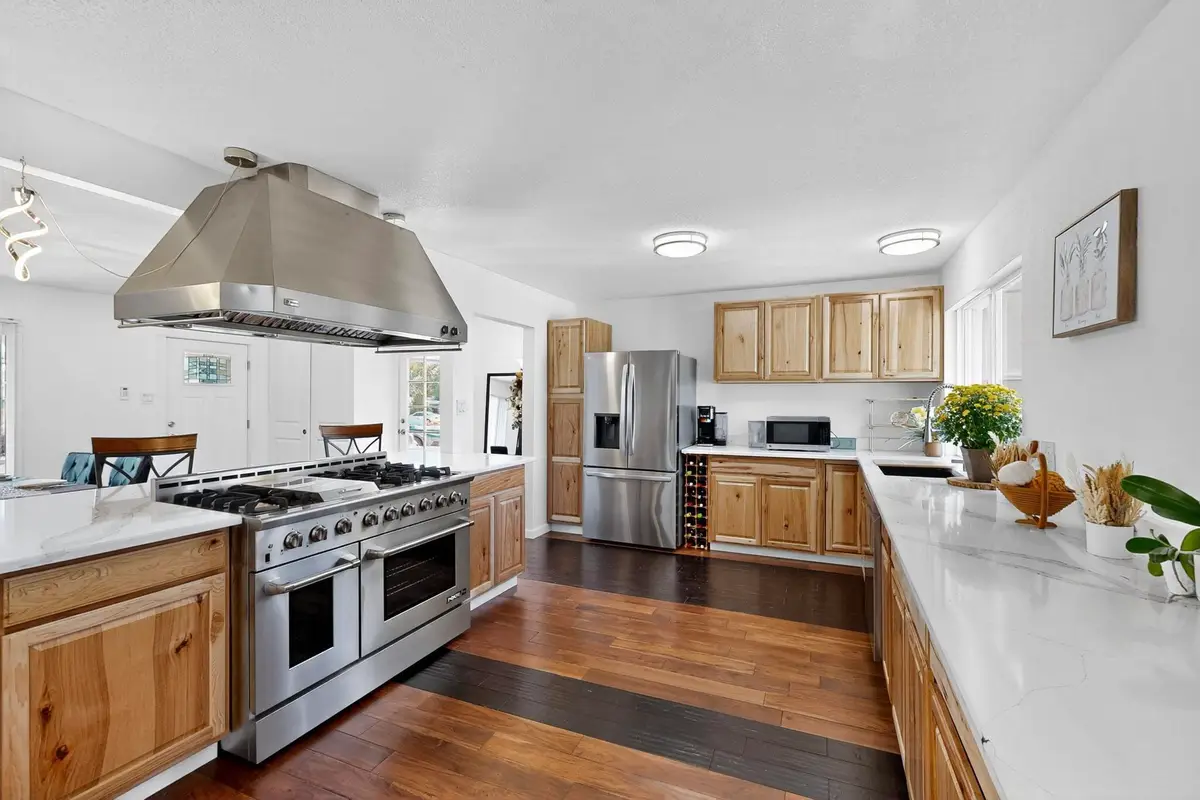 8133 Princess Jeanne Avenue Ne, Albuquerque, NM 87110 - Image #1