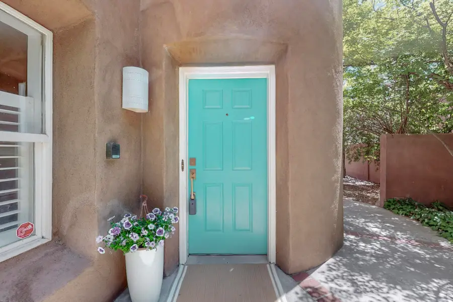 2904 Calle De Alamo Nw, Albuquerque, NM 87104 - Image #3