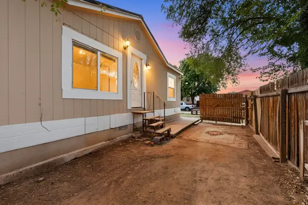 1152 Los Nardos Drive Se, Los Lunas, NM 87031