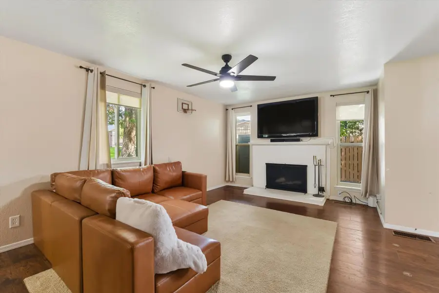 32 Lakeshore Drive Ne, Albuquerque, NM 87112 - Image #3