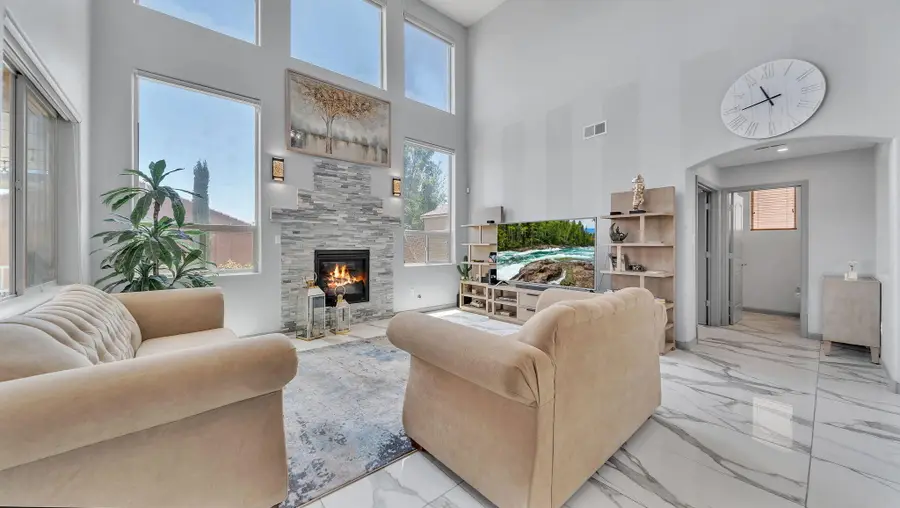 8612 Silk Tassel Road Nw, Albuquerque, NM 87120 - Image #2