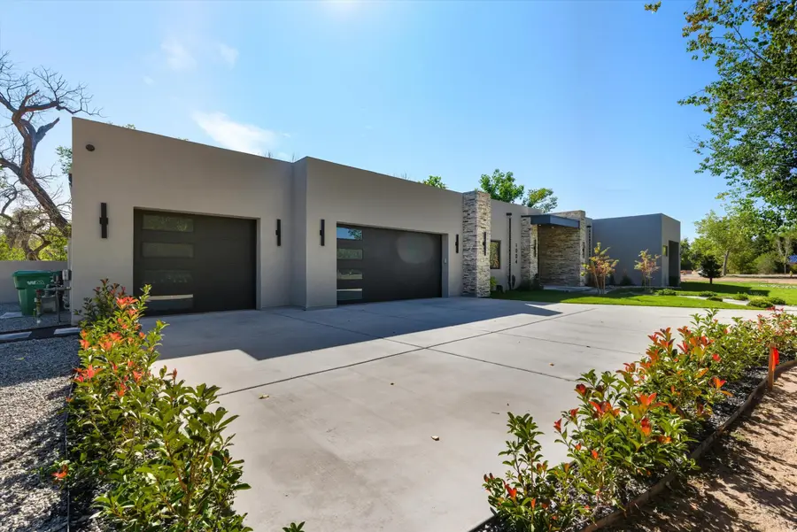 1004 Cottonwood Place Nw, Los Ranchos De Albuquerque, NM 87107 - Image #3