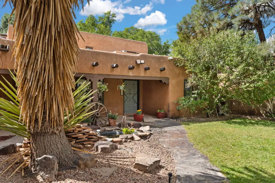1504 N Lucyle Place Nw, Albuquerque, NM 87114 - Image #2