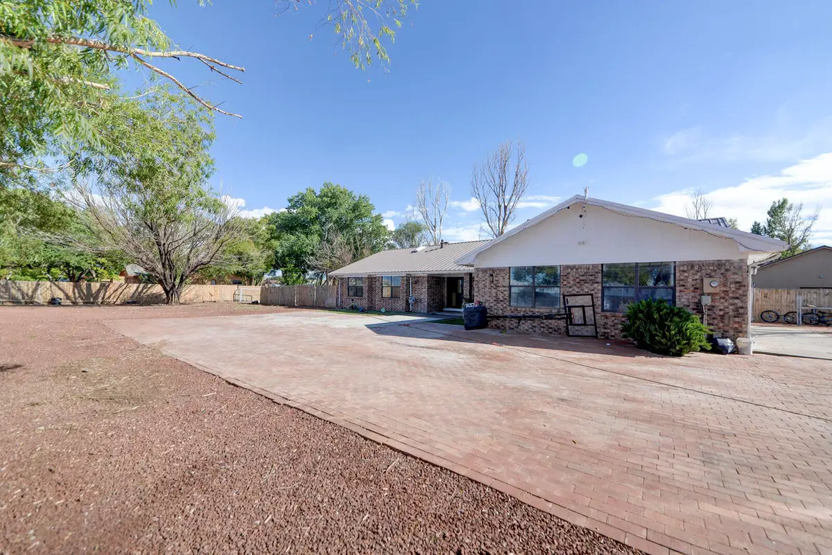 712 Salida Sandia Sw, Albuquerque, NM 87105 - Image #1