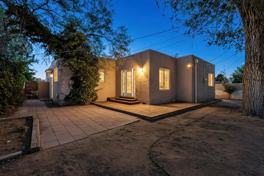 329 Laguayra Drive Ne, Albuquerque, NM 87108 - Image #3