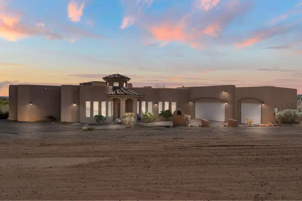 5720 Rio Lama Road Ne, Rio Rancho, NM 87144