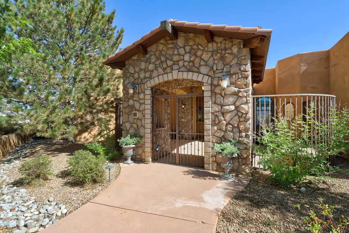 33 Via Entrada, Sandia Park, NM 87047 - Image #1