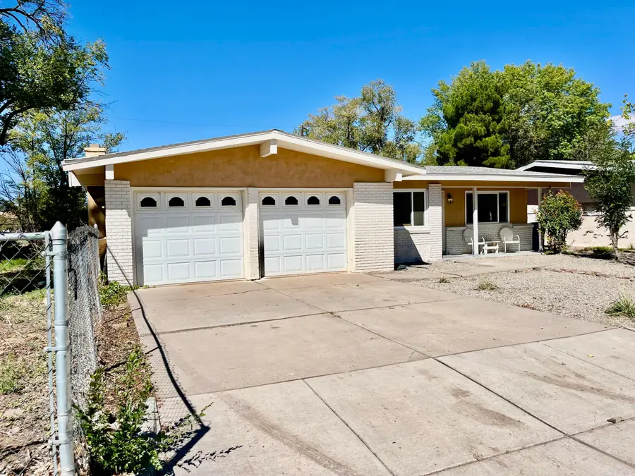 235 Luna Avenue Ne, Los Lunas, NM 87031 - Image #3