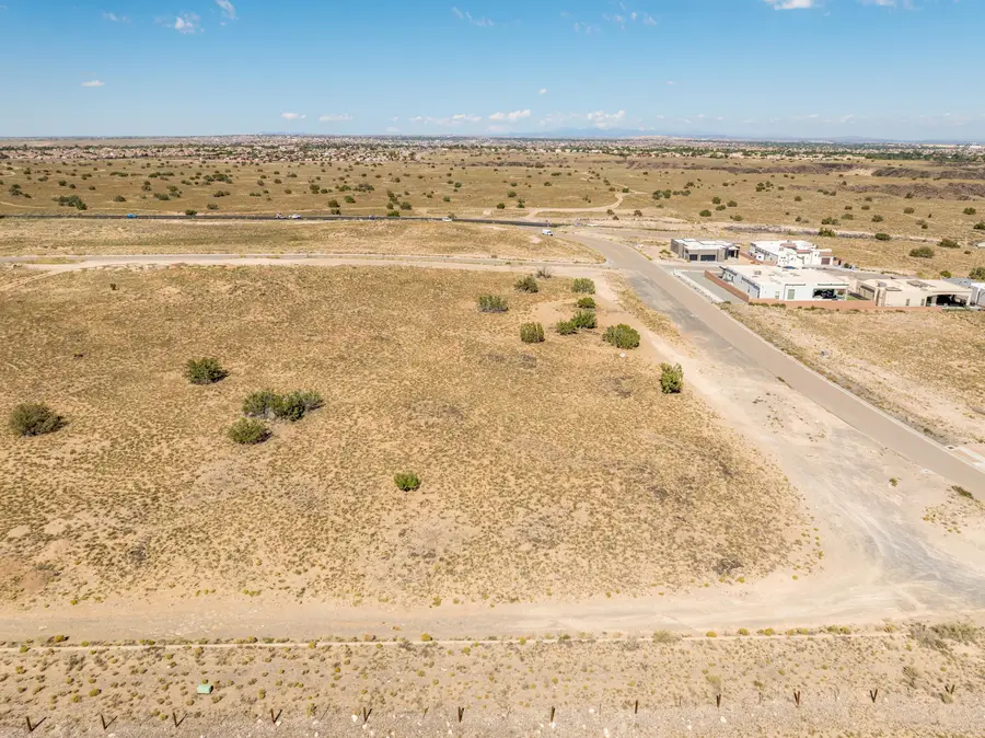 Calle Nortena Nw, Albuquerque, NM 87120 - Image #2